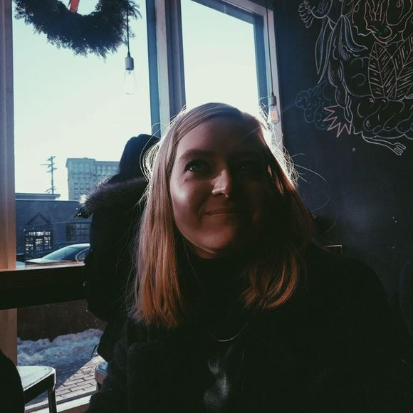 Meet your Posher, Jenna - Picture 1 of 1